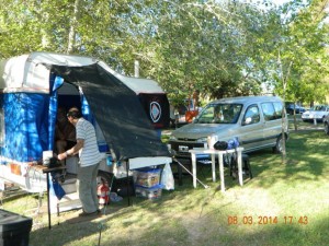 Carlitos preparándose para TX desde Lago COLON (Bs. As.) 