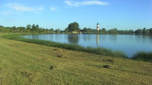 Vista del Lago COLON con su Faro 